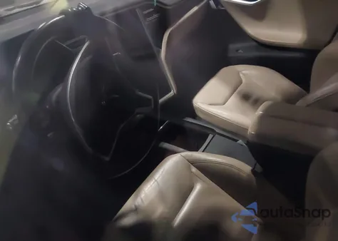 2016 Tesla Model S 60D/70D/75D/85D/90D из США, поврежденный, VIN 5YJSA1E29GF143191